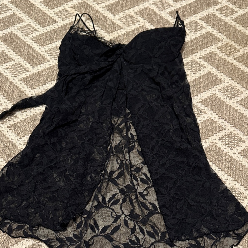 Ambrielle Black Lace Lingerie size Small NWOT